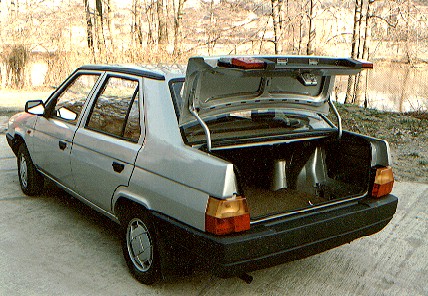 favorit sedan 3